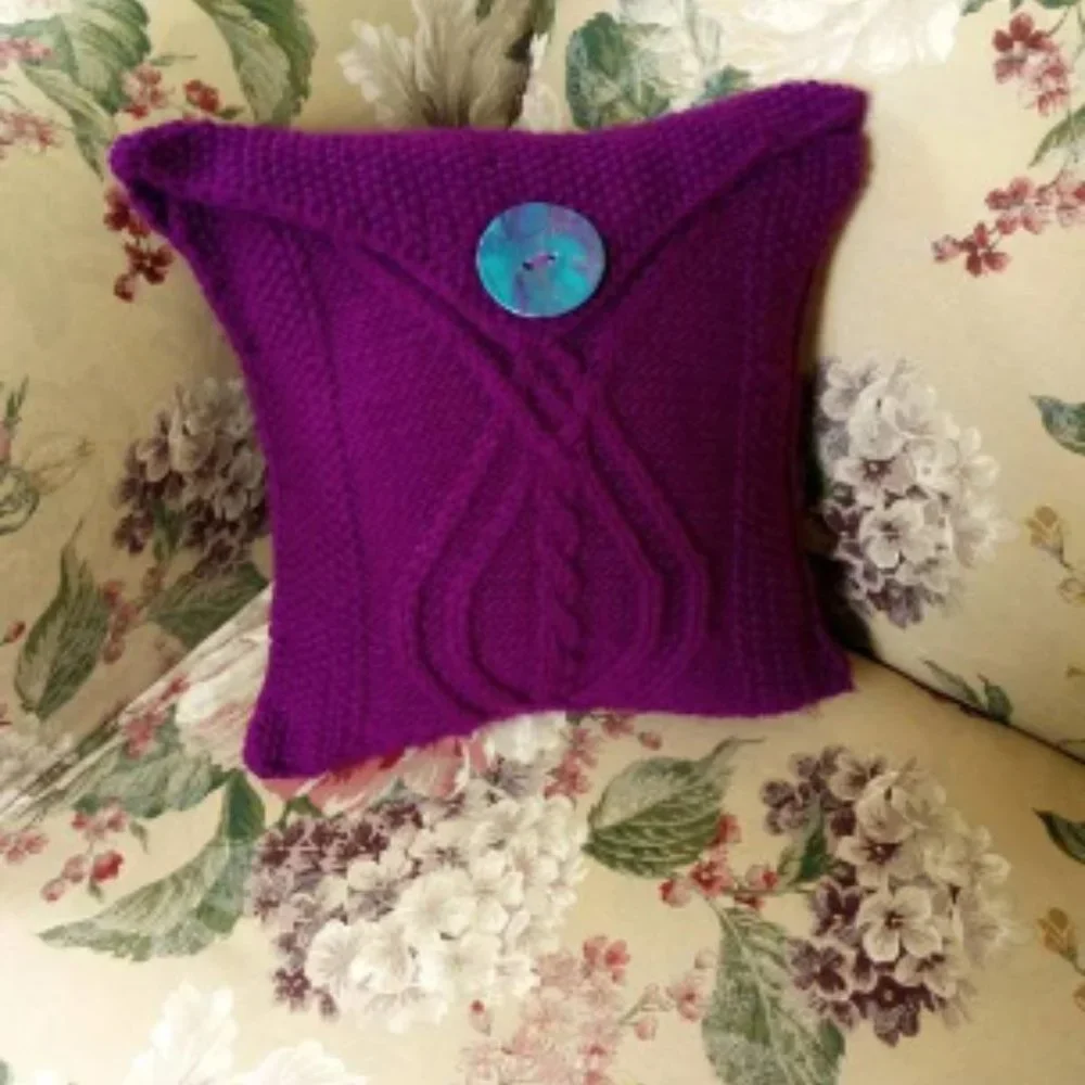Hand Crafted Knit Throw Pillow Cable Purple w/ Hand Painted Button Home Dec…